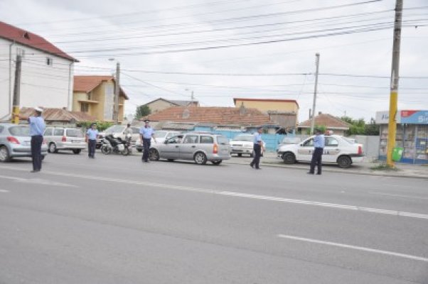 Minor prins la volanul unei maşini, la Făurei